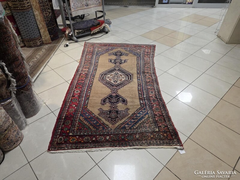 Half-round Iranian Hamadan 135x222 vintage hand-woven wool Persian rug FZ131
