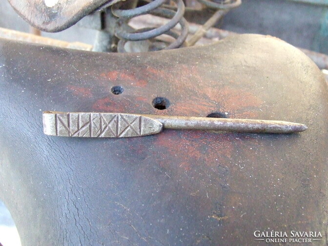 Régi szerszám lakatos karctű