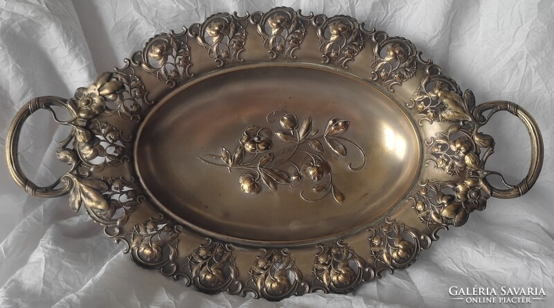 Antik tál kínáló talptas asztalközép (WMF) gyönyörű ezüstözött ritkaság jelzett dombor virág mintás