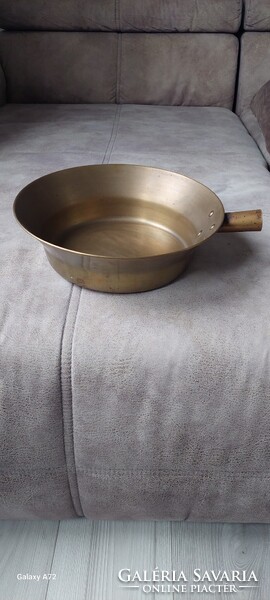 Bronz főző edény