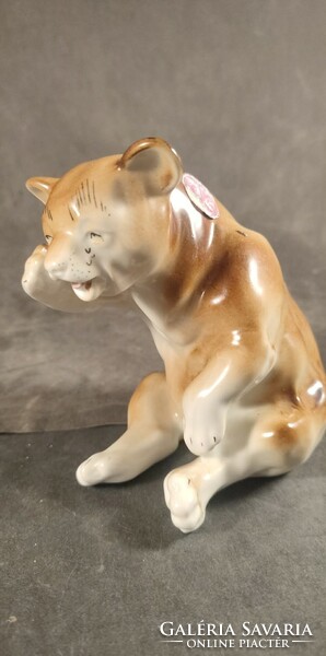 Jelzett porcelán medve 976