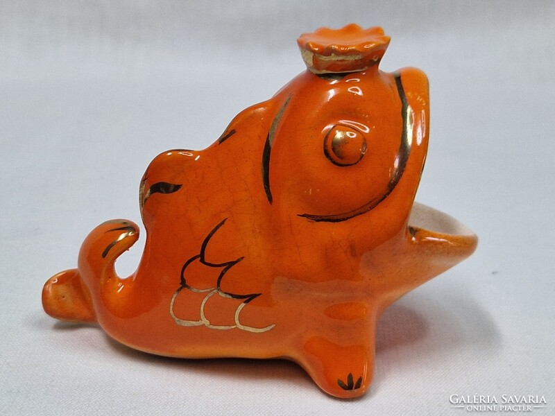Kerámia Iparművész KSZ szerencsehozó porcelán hal figura hibátlan állapotban 8 cm. magas