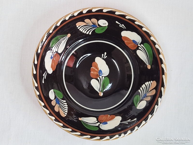 Nagyobb méretű jelzett Sárospataki festett mázas kerámia tál vagy falidísz hibátlan 21,5 cm átmérőjű