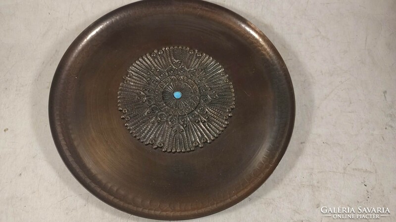 Képcsarnokos bronz asztalközép 216