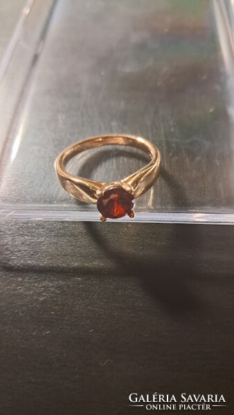 XP Jewelry Co., Ltd. aranyozott orvosi fém gyűrű piros cirkonnal 54-es, vagy 7-es méret
