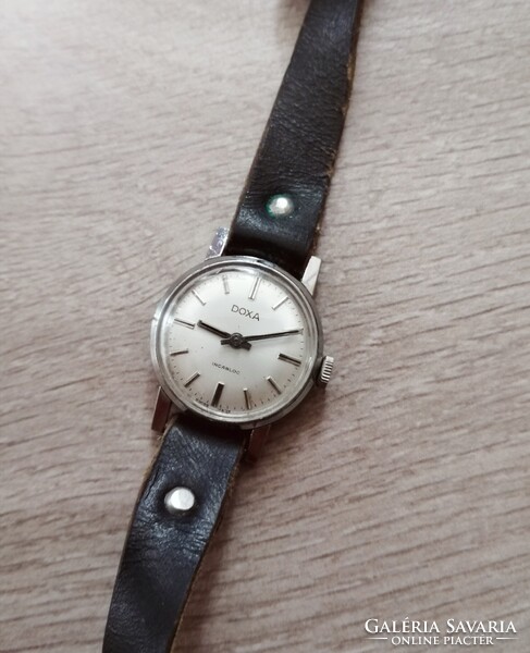 Doxa noi mechanikus karora bronz szerkezetes