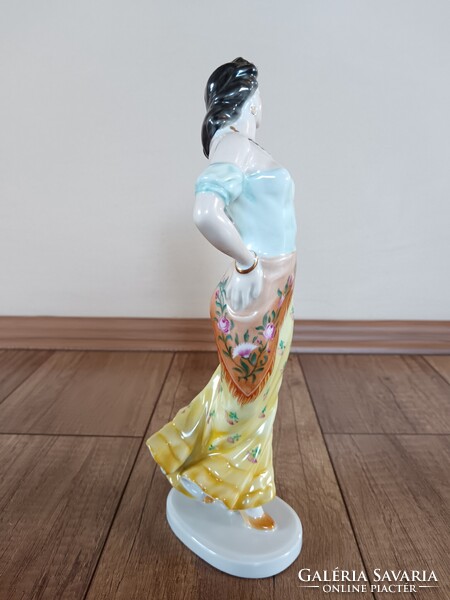 Jubileumi Herendi porcelán Carmen
