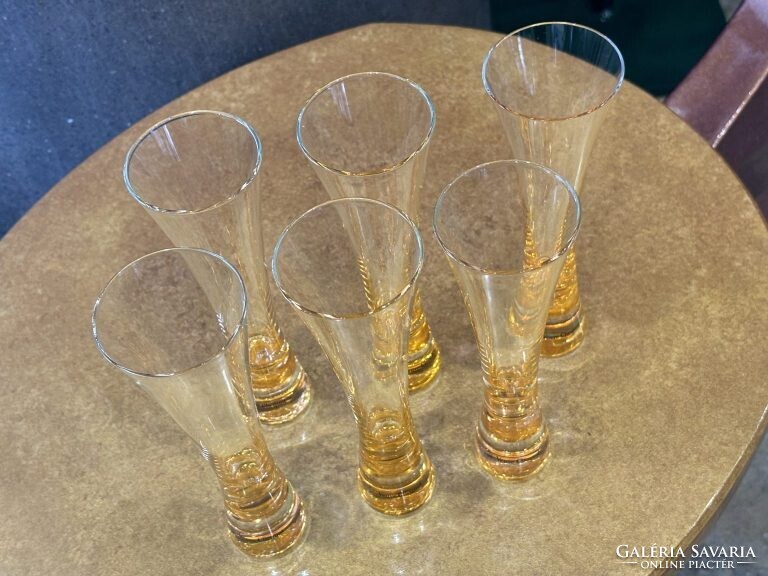 CHAMPAGNE CLUB - Veuve Clicquot „Trendy” pezsgőspohár készlet – 6 db kézzel készült