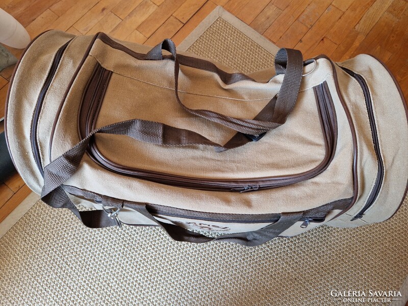 Ritka Vintage Camel Travel Bags utazótáska, újszerű, hímzett logós (90-es évekből) mérete 60x30x30cm