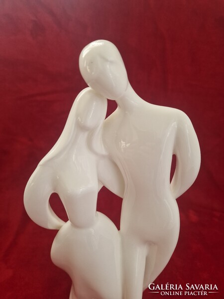 Royal Doulton - "Szerelmesek" porcelán szobor, 32cm, hibátlan, pároknak, házasoknak szuper ajándék!