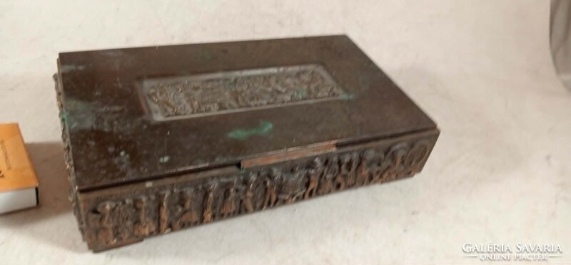 Tevan Margit jelenetes bronz doboz 169