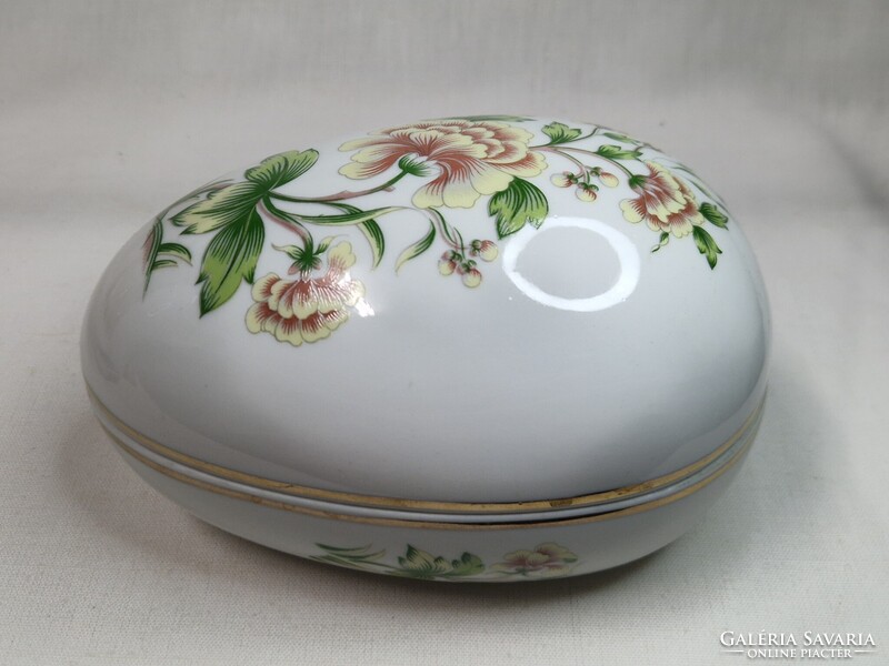 Hollóházi nagy méretű virág mintás porcelán tojás alakú bonbonier hibátlan állapotban 14,5 cm hosszú