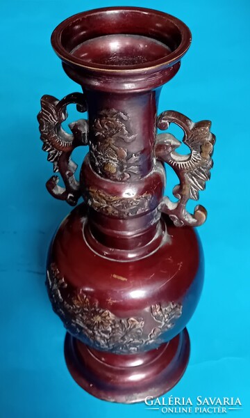 Régi bronz váza 24 cm magas