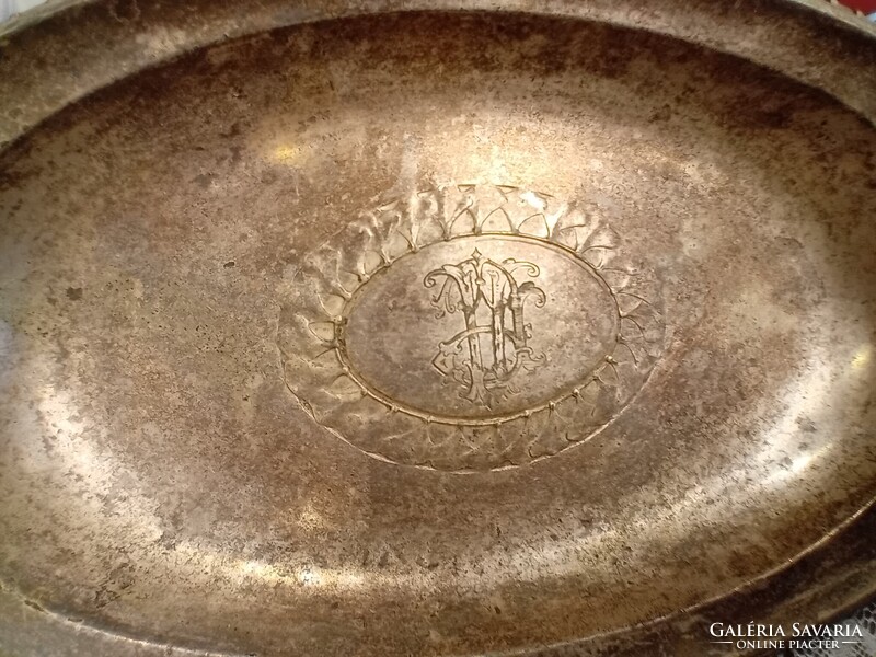 Antik szecessziós kínálótál gravírozott monogrammal és névvel (1900-as évek)