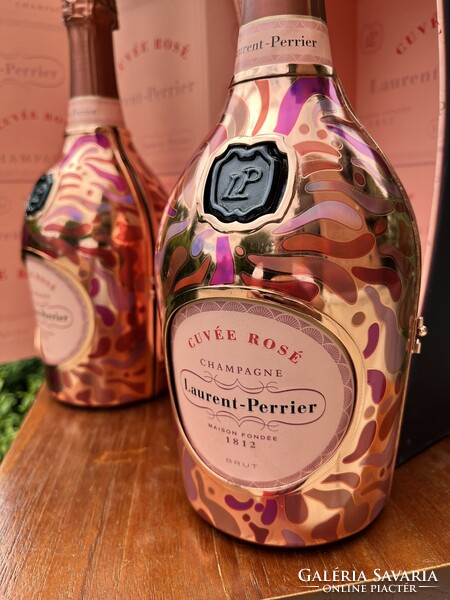 CHAMPAGNE CLUB - 2 db Laurent-Perrier Cuvée Rosé „Petal Dress” – Mágneszáras Díszdobozokban