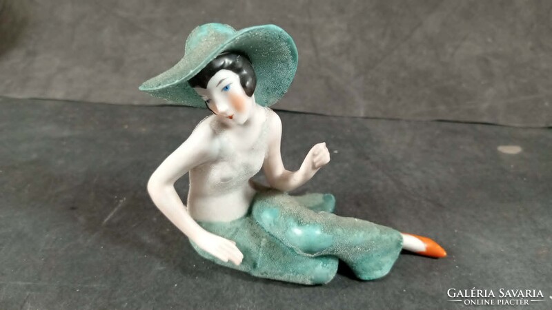 Nagyon ritka art deco porcelán nő 239
