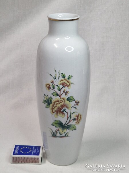Nagy méretű Hollóházi virágmintás szépen aranyozott hibátlan állapotú porcelán váza 25,5 cm. magas