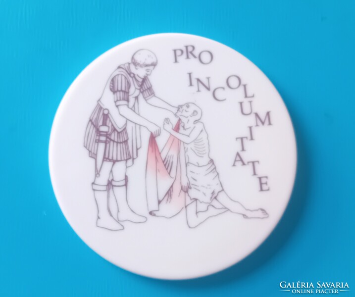 Herendi porcelán plakett : Szent Márton megosztja köpenyét a koldussal