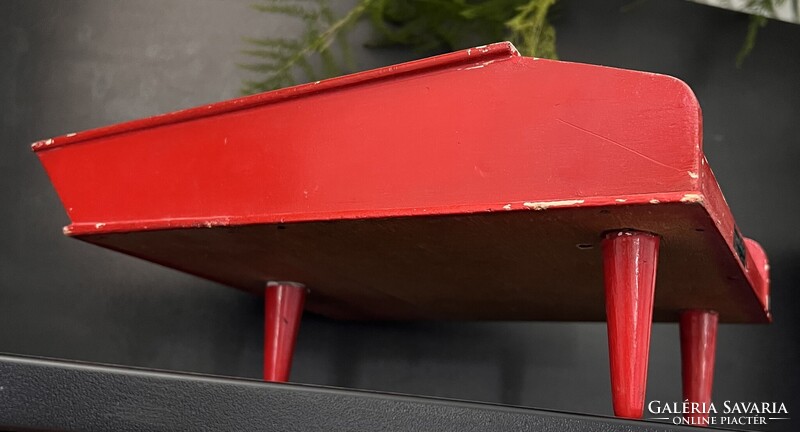 Retro, piros, három lábú Baby piano fa zongora 1960’