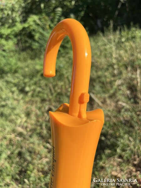 CHAMPAGNE CLUB - Veuve Clicquot Esernyőnyelű Pezsgőzáró – Frissen Tartó Palackzáró