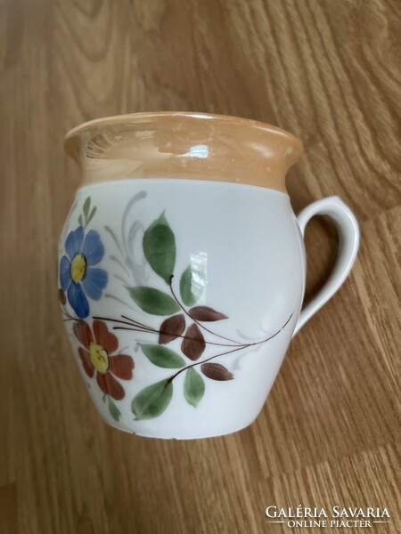 Floral mug, no cracks or chips.