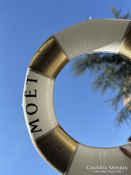 CHAMPAGNE CLUB - Moët & Chandon ICE IMPÉRIAL felfújható úszógyűrű – medence- és yacht kiegészítő