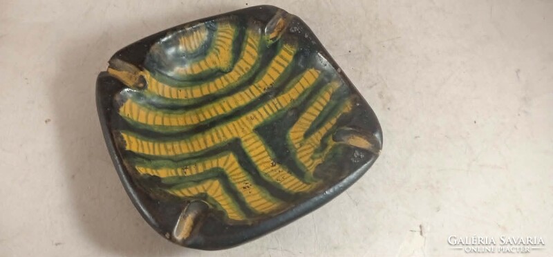 Szignált art deco mázas kerámia hamutál 453