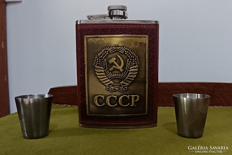 CCCP feliratos italos flaska 3 kupicás pohárkával