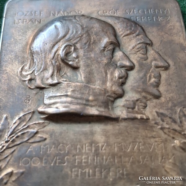 Beck Ö. Fülöp: A Magy. Nemz. Múzeum 100 éves fennálásának emlékére, 1802-1902, plakett