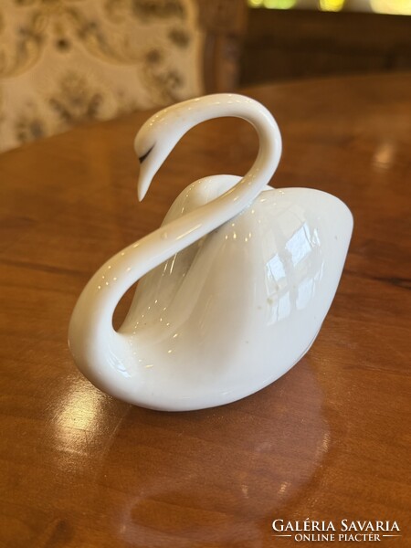 Hollóházi Art Deco porcelán hattyú figura, keresett darab 101-03
