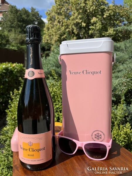 CHAMPAGNE CLUB - Veuve Clicquot Rosé Metal Cooler szett party napszemüveggel és Rosé pezsgővel