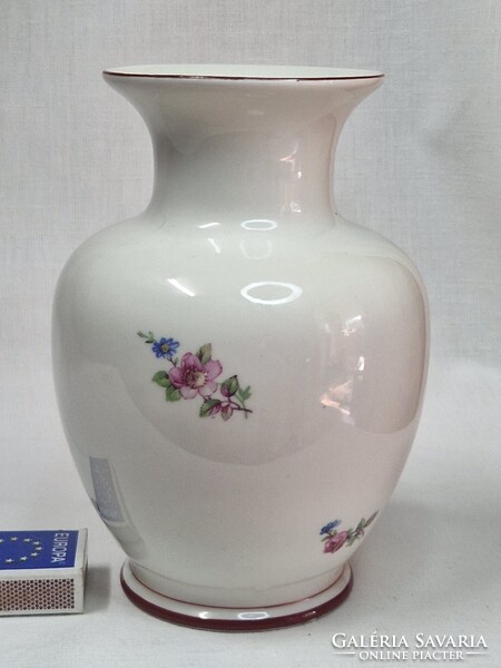 Régi Hollóházi virág mintás porcelán váza hibátlan 17,5 cm. magas