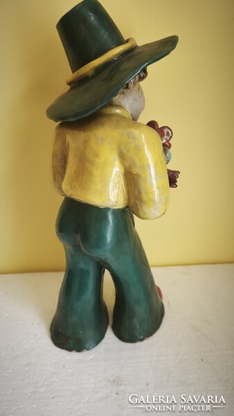 Rahmer Mária (Art Deco) – Nagy méretű kerámia figura virággal (45 cm) | Jelzett, hibátlan