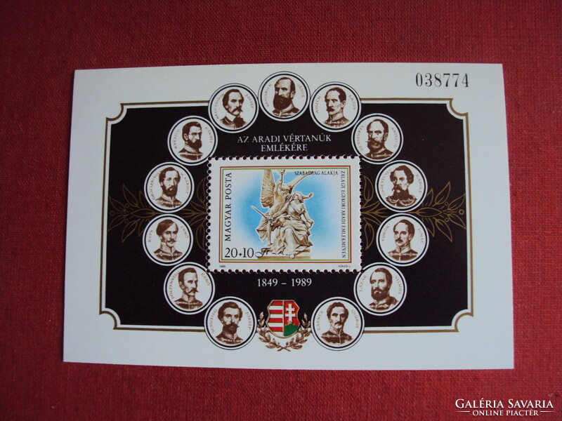 Magyar postatiszta blokkok egységárba eladók.-26