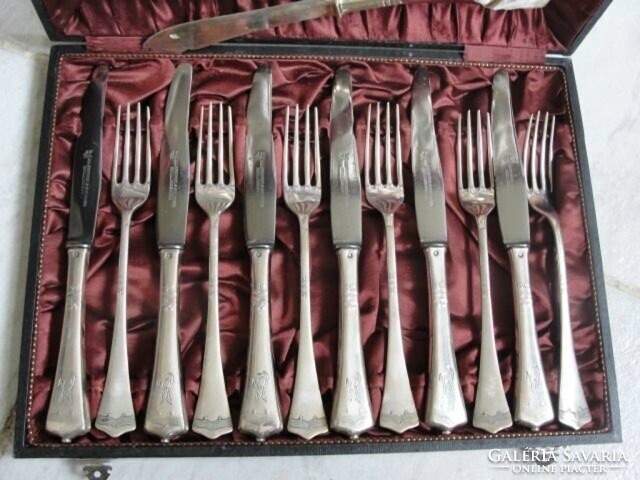 Very beautiful antique EZÜST breakfast set. Net silver weight: 450 grams.
