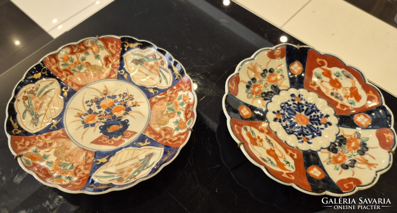 Imari japán falitányér.