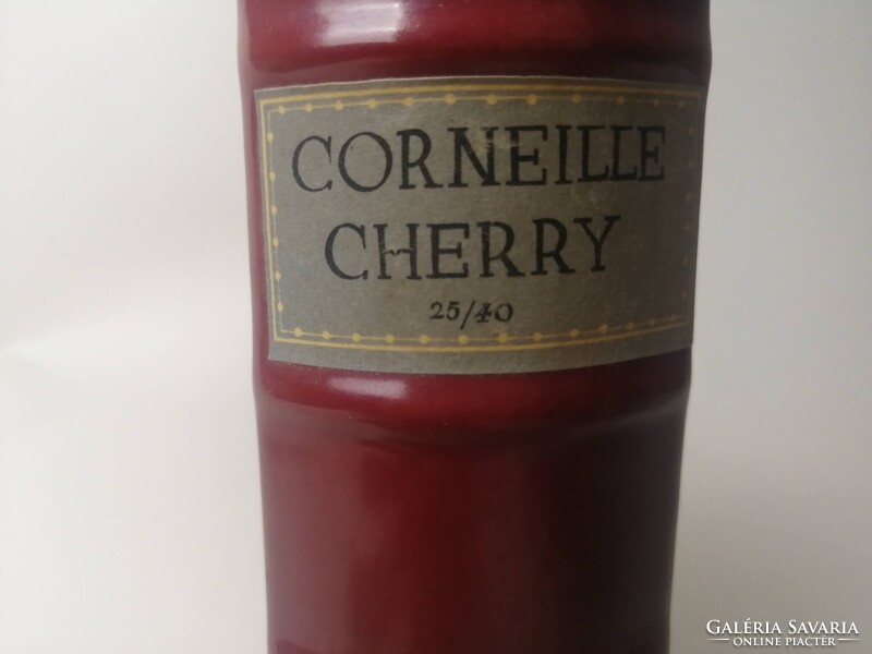 UNICUM LIKŐRGYÁR BUDAPEST CORNEILLE CHERRY - KERÁMIA BUTELLA