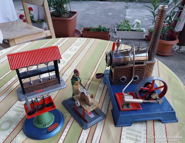 Wilesco steam engine + 3 accessories