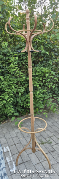 Thonet jelleg fogas