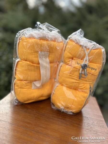 CHAMPAGNE CLUB - Veuve Clicquot Puffy Style – Pezsgőtartó Hűtőtáska (2 db)
