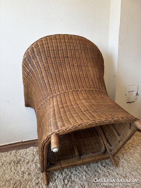 Szép rattan fotel eladó 28000 ft bp 17 kerben