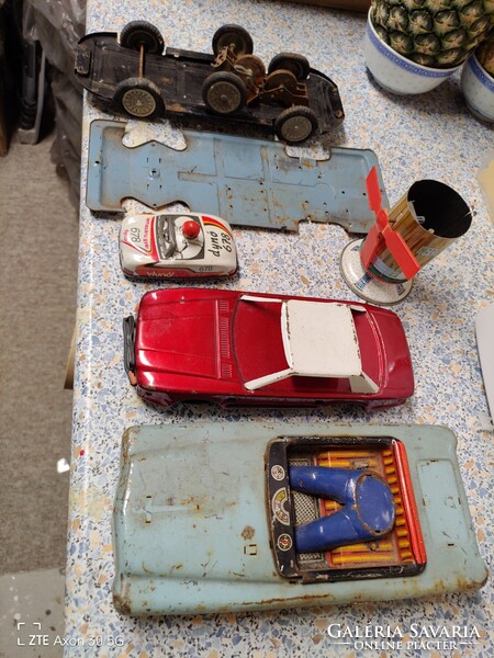 Old Sheet Metal Toys for Parts