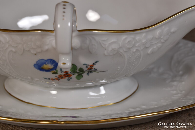 Meissen porcelán mártásos tál alátéttel Sauciere Blumen relief virágfestés Németország 1930