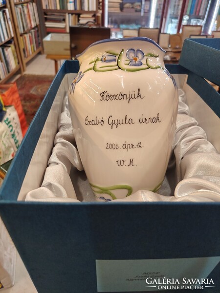 Egyedi váza licitre