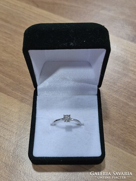 Briliáns gyűrű 14.k 0.03ct  52/es