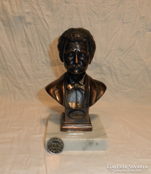 J. Strauss büszt.
