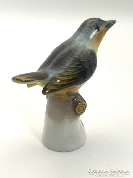 Eredeti Herendi vörösbegy porcelán figura (Modellszám: 5048) – Hibátlan!