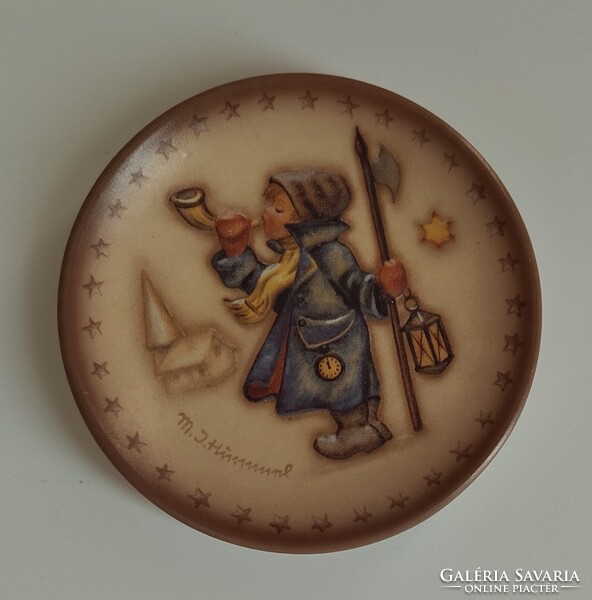 M.J. Hummel Goebel 8,3 cm tányérka 1972 -es motívum második kiadás