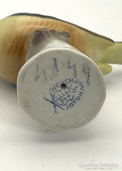 Eredeti Herendi vörösbegy porcelán figura (Modellszám: 5048) – Hibátlan!