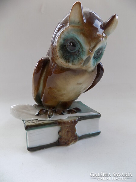 Zsolnai porcelán bagoly. Hibátlan, 15 cm magas.